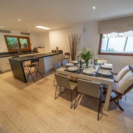 Residencial Bella Donna Lux House, Jacuzzi Y Piscina Privada Holiday home Lloret de Mar