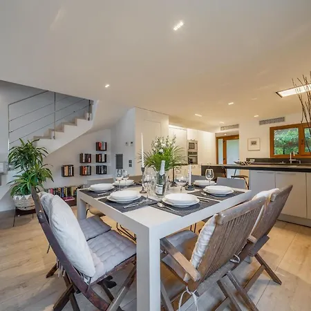 Holiday home Residencial Bella Donna Lux House, Jacuzzi Y Piscina Privada *
